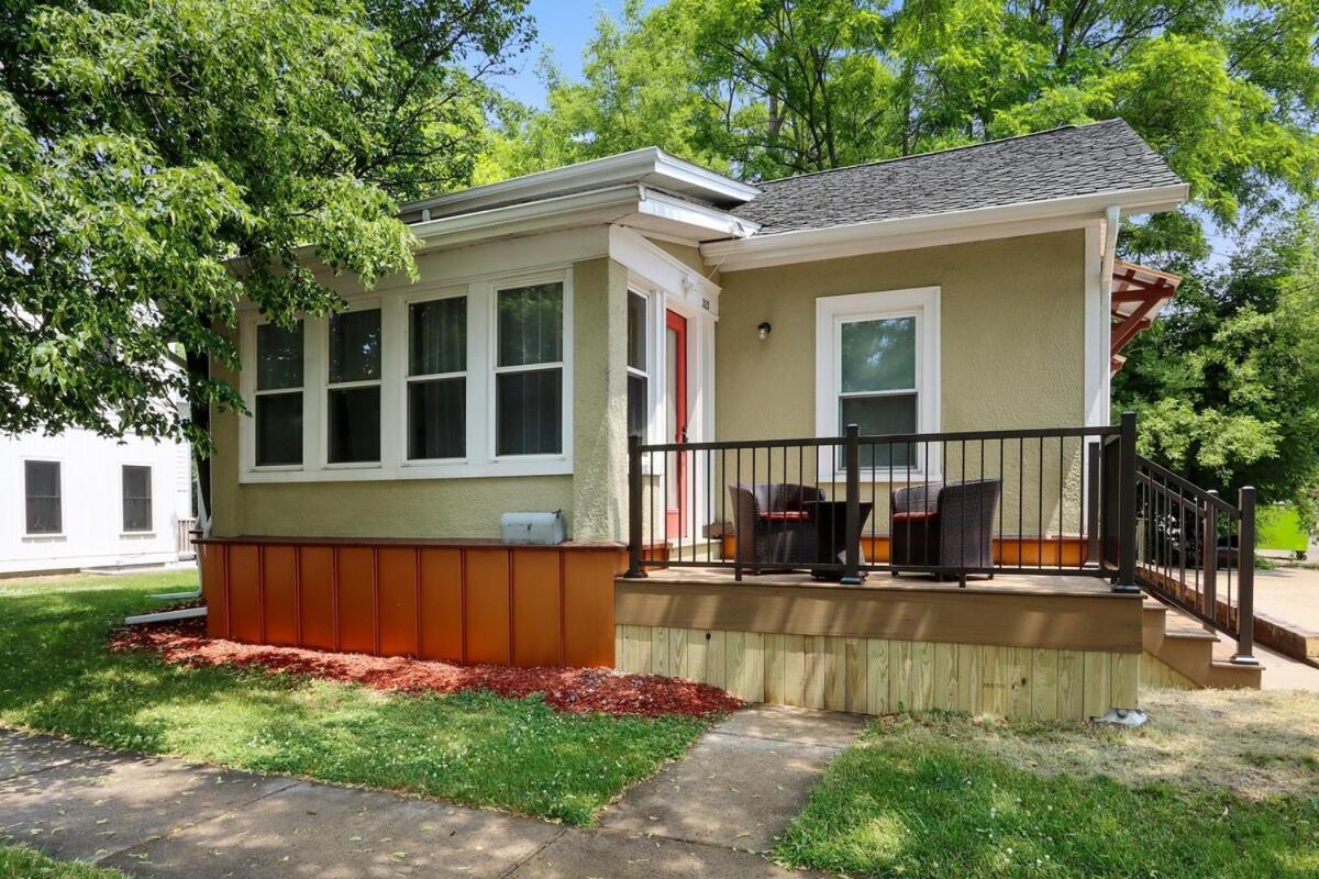 Newly Renovated - Private Home In The Heart Of Downtown Lake Geneva - Dog Friendly - Secluded Back Deck Εξωτερικό φωτογραφία